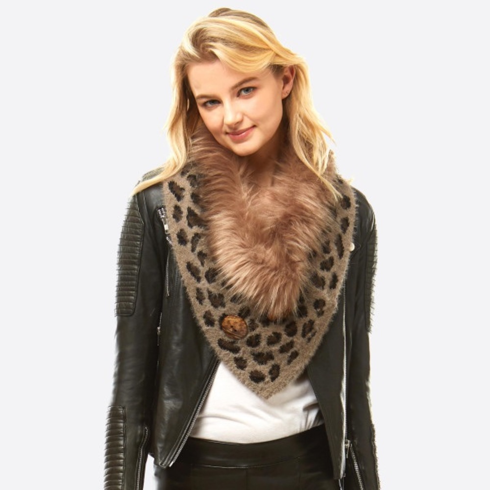 Leopard Print Knit Scarf/Shawl With Faux Fur Neck